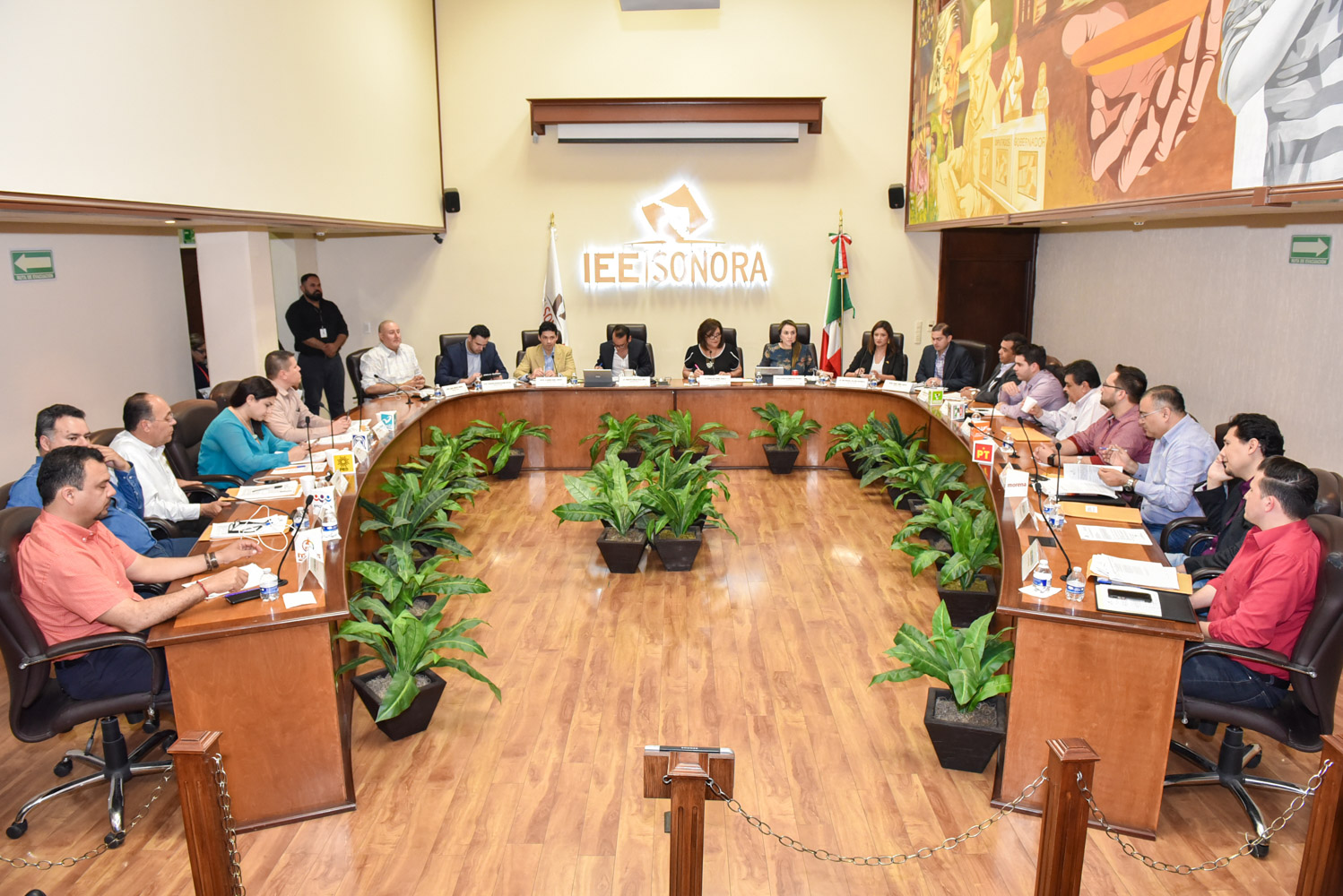 validan candidatos independientes