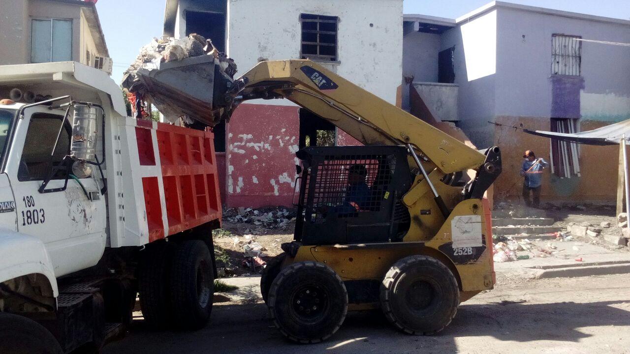 basura casa abandonada