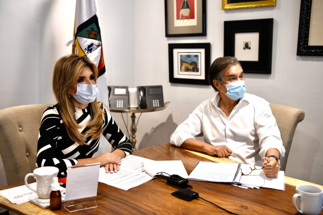 D70BB619-C531-4FF3-B701-8F2A43B582AD