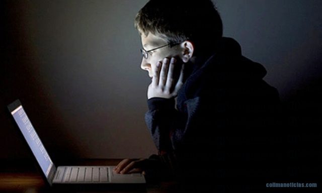 niño-en-computadora