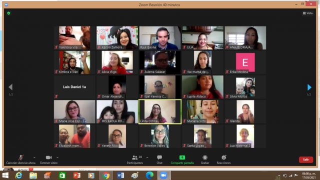 Orientan a padres de familia sobre la conducta de los menores en el hogar