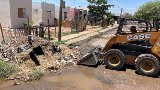 Reciben en La Cholla y Los Arroyos Jornada Integral de Salud y Descacharre del Ayuntamiento (1)