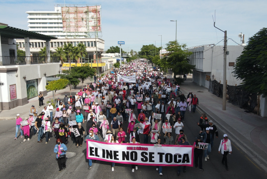Foto de la convocatoria a la marcha en favor del INE por Antonio Sánchez Melo