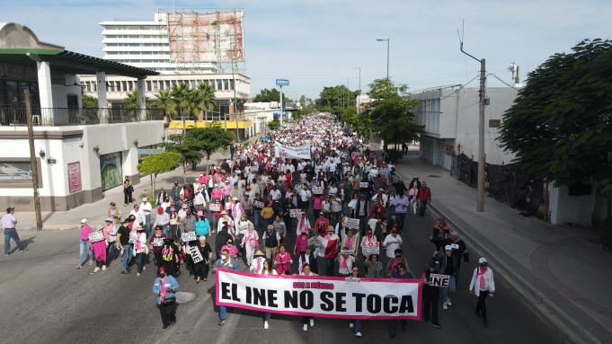 Foto de la convocatoria a la marcha en favor del INE por Antonio Sánchez Melo