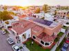 Programa Peso Solar permite a fundación bajar de 13 mil a 90 pesos su recibo de luz.