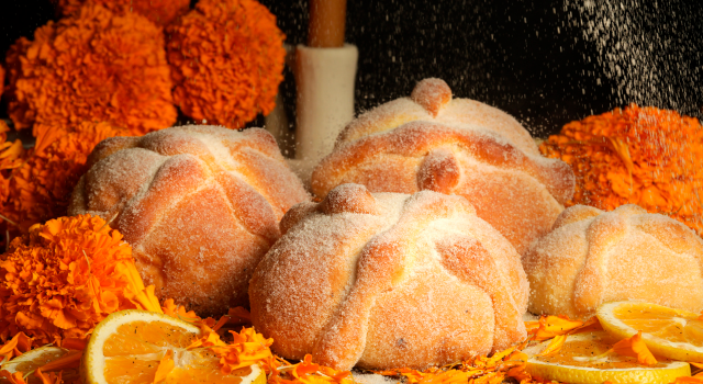 Pan de muerto: 7 datos curiosos que quizá no conocías de esta tradición mexicana