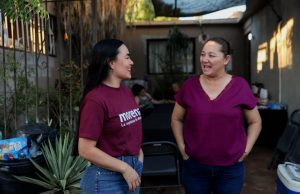 Rebeca Valenzuela recorre colonia Norberto Ortega y promueve diálogo vecinal en Hermosillo